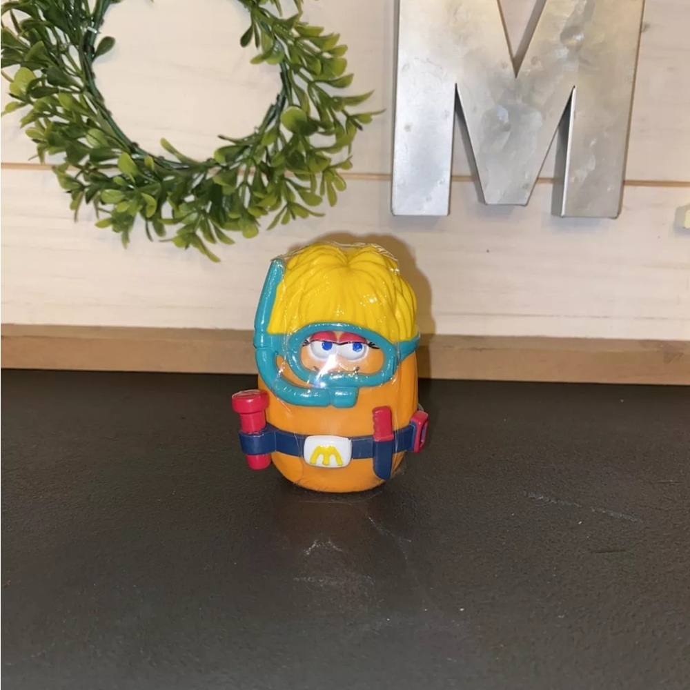 Vintage McDonald's McNugget Buddies Happy Meal Toy Snorkel McNugget 1988 EUC
